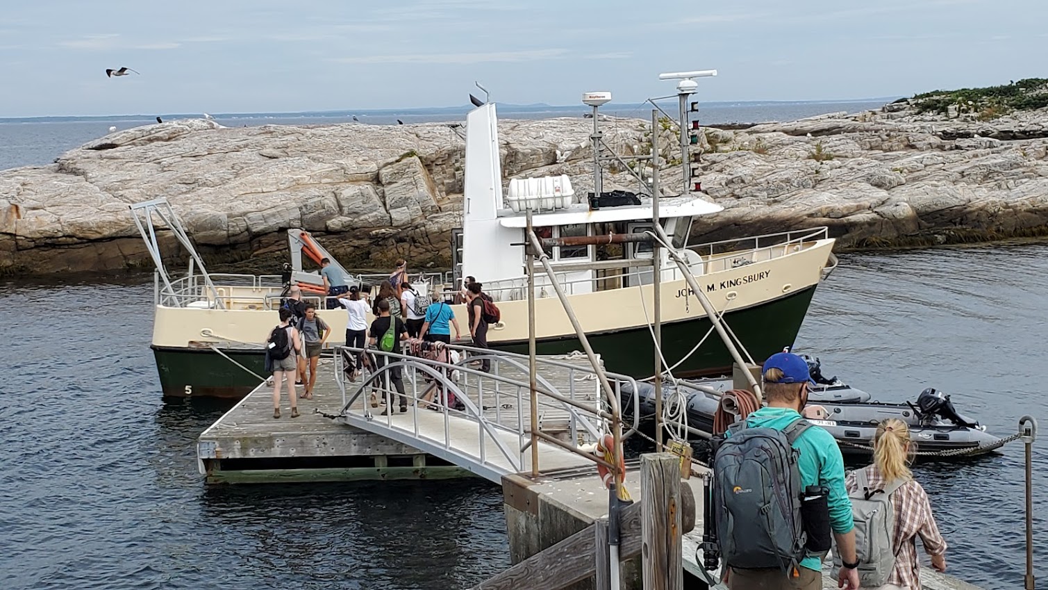 Unloading from the Kingsbury onto Appledore Island